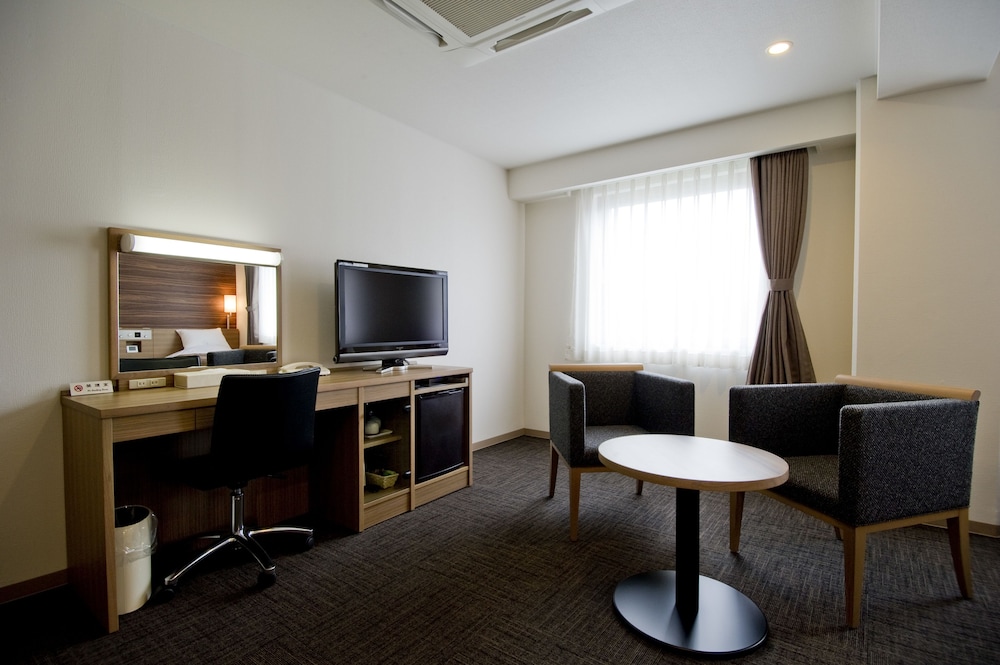 KURAYOSHI CITY HOTEL 52/58