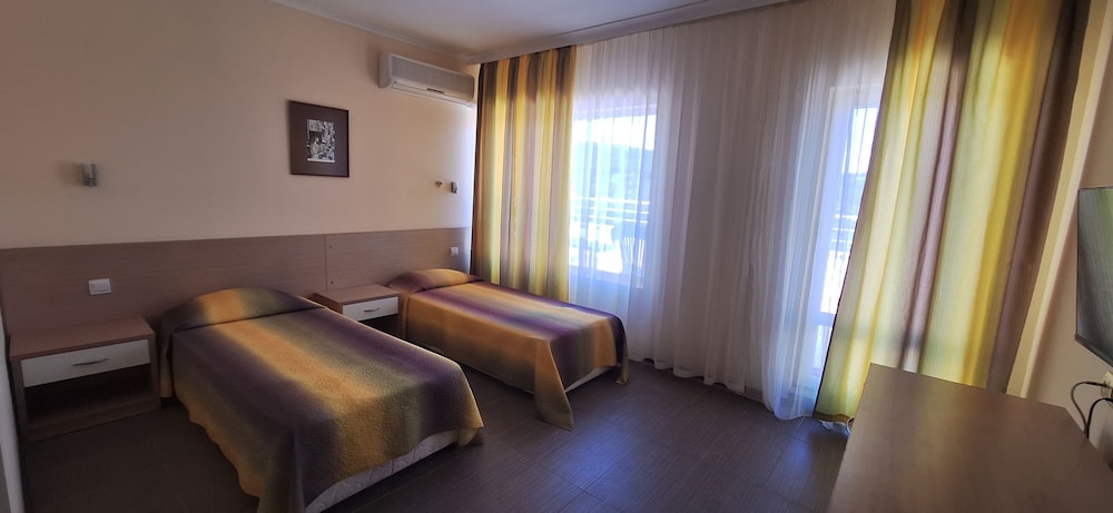 Park Hotel Bellevue 34/65