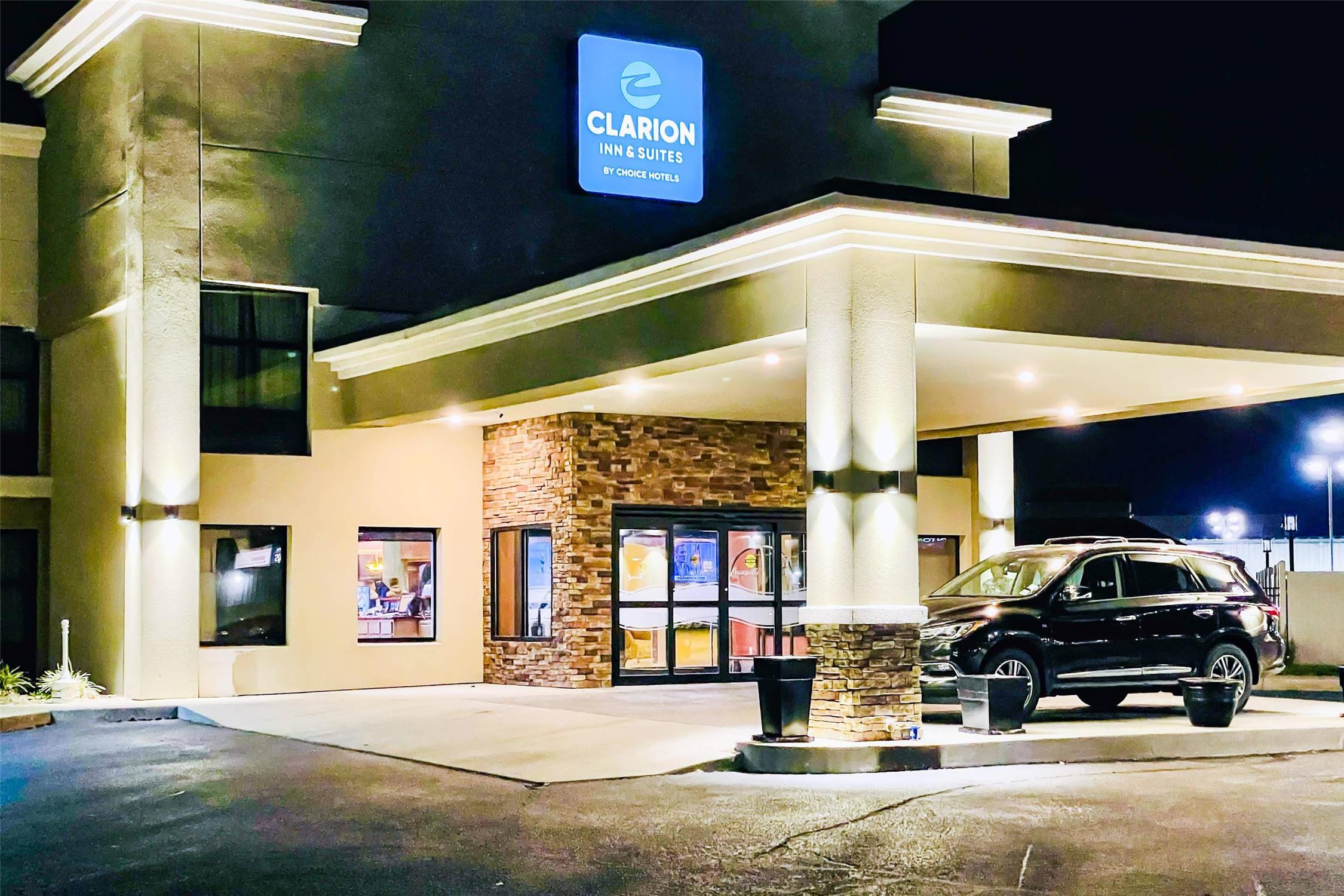 Clarion Inn & Suites Evansville Eastland Area 2/29