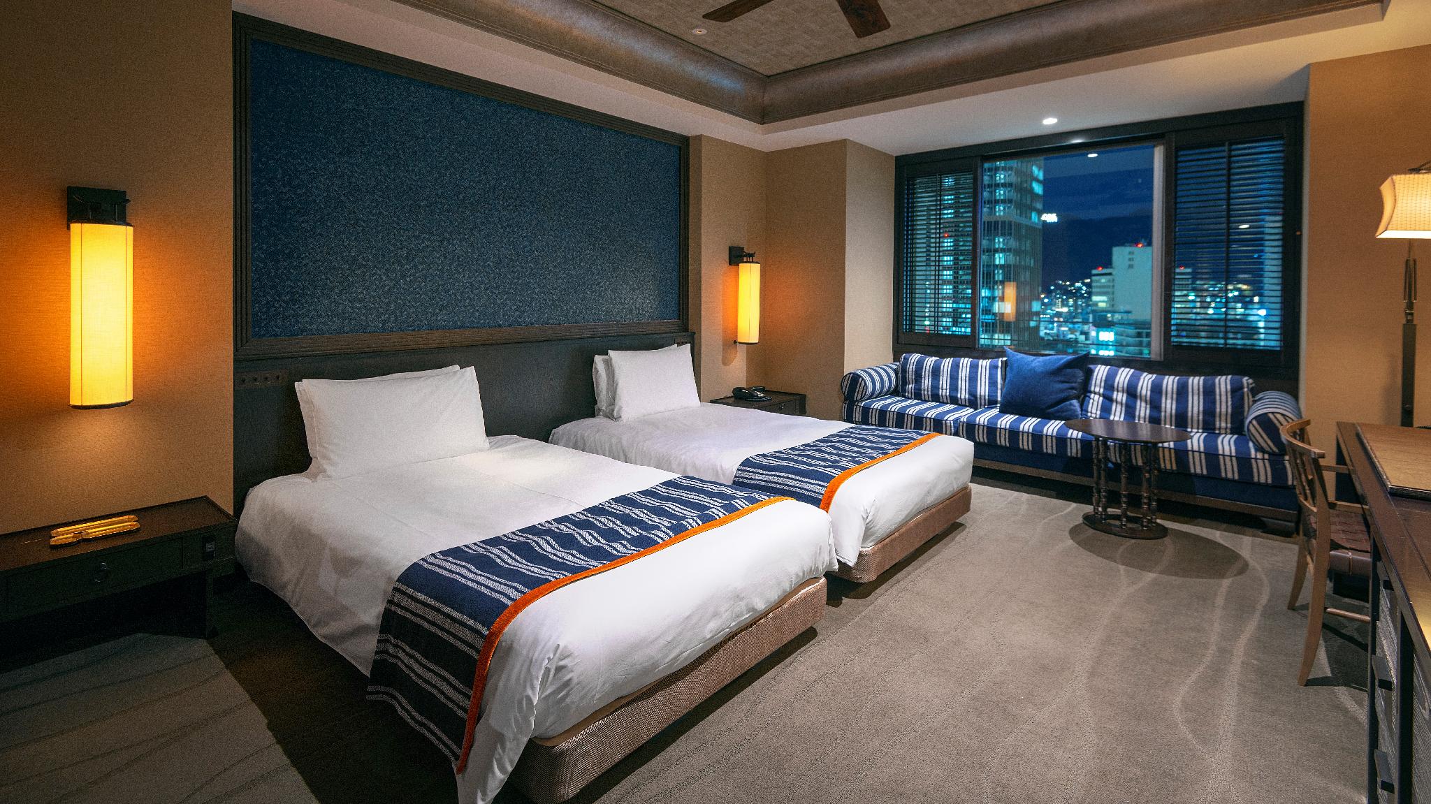 Club, Standard, Twin Beds, City View, Night View