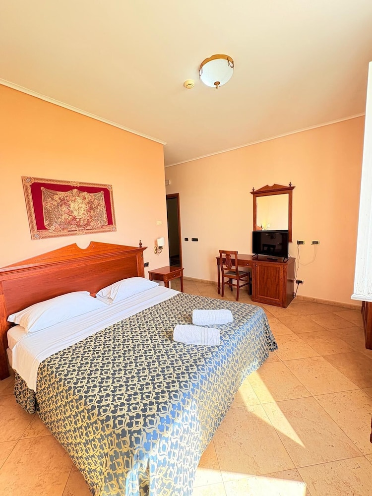 غرفة اقتصادية بسرير مزدوج، Hotel D Apos Angelo Palace 4/10