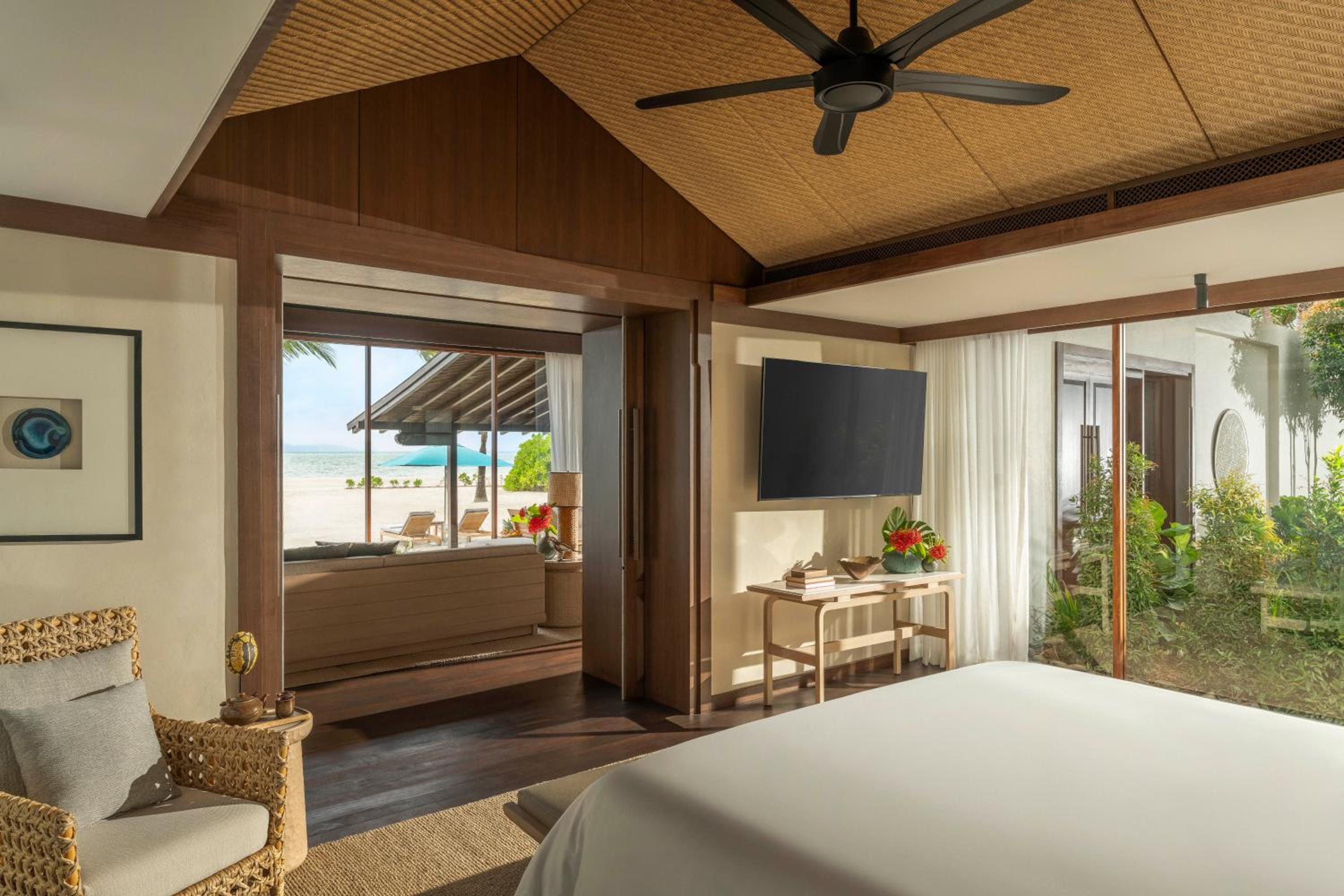 2 Bedrooms, Beach Villa, Premier, 2 Queen Beds, with Pool