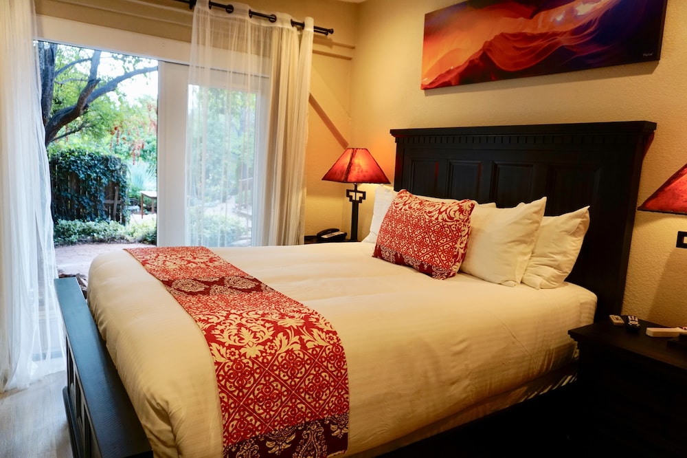 Lantern Light Inn - Romantic Getaway 28/68