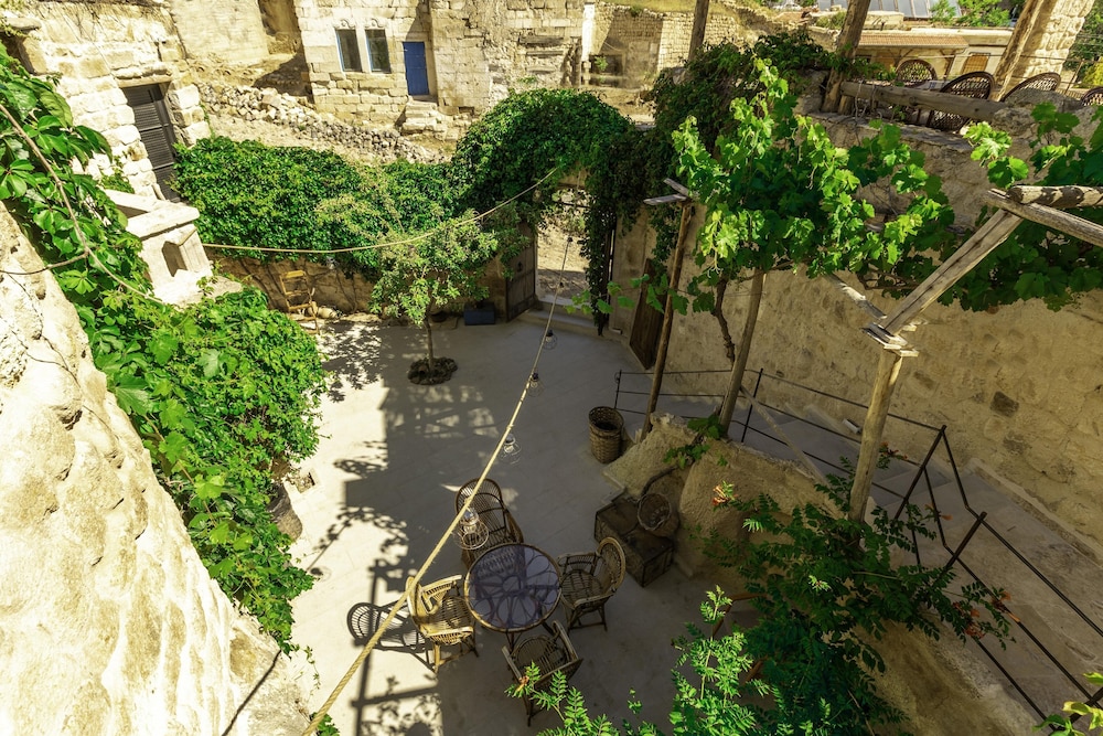 Kayata Cave Suites 42/50