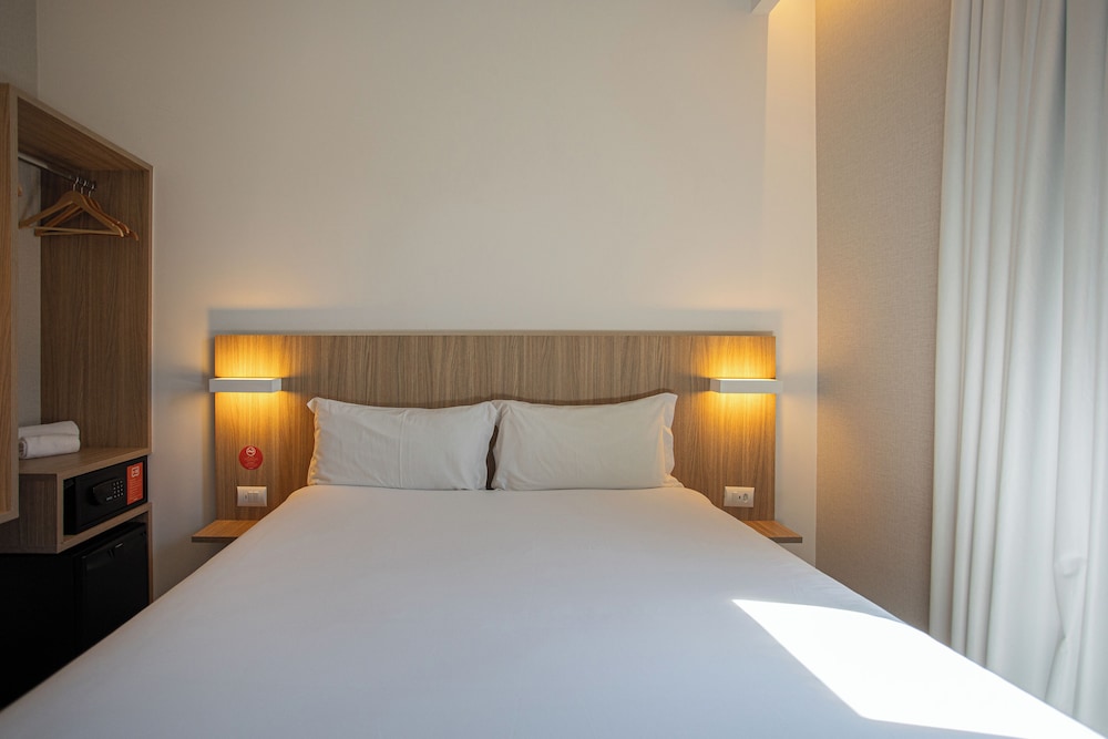 Hotel Moov Curitiba 8/39