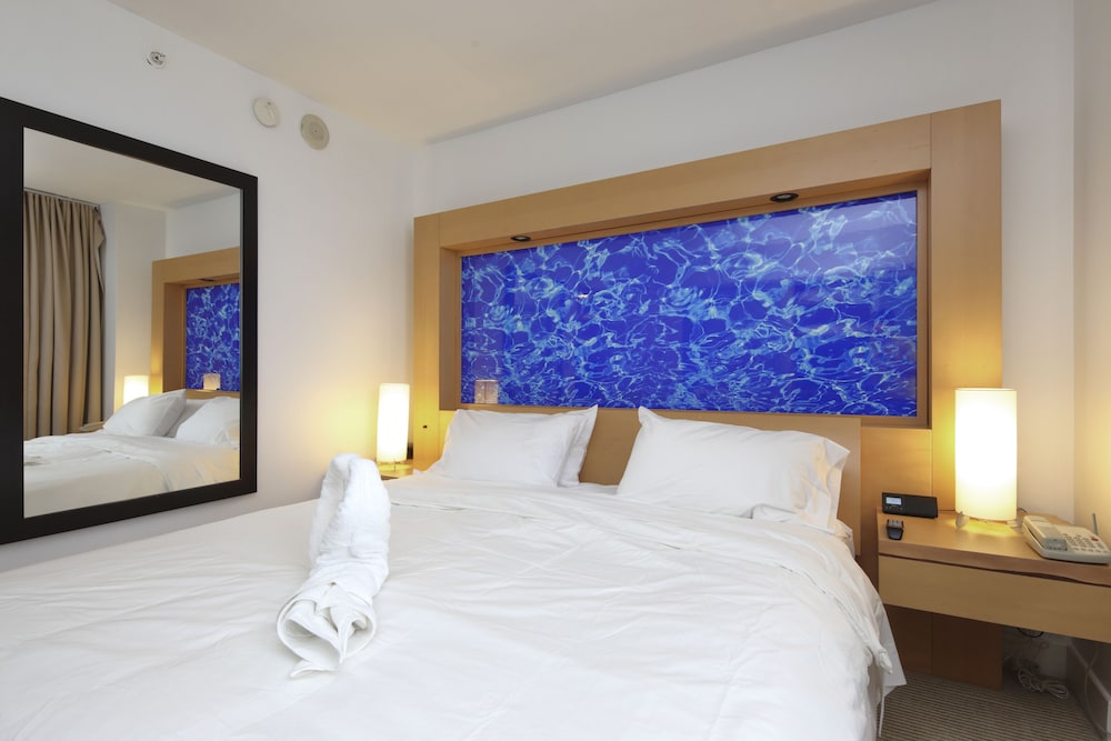 Marenas Beach Resort 18/71