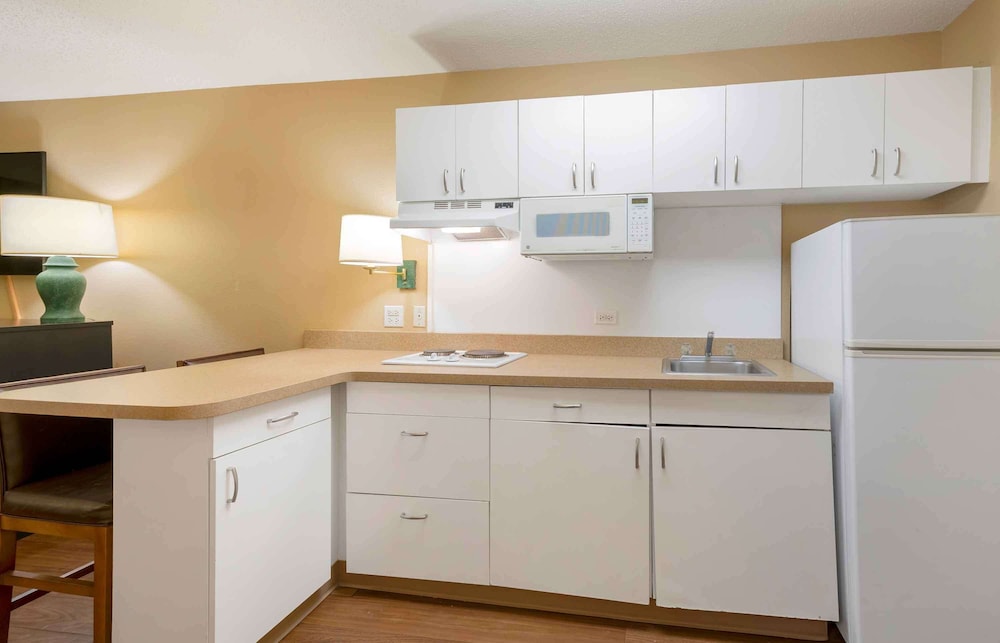 Extended Stay America - Chicago - Schaumburg -Convention Ctr 51/54