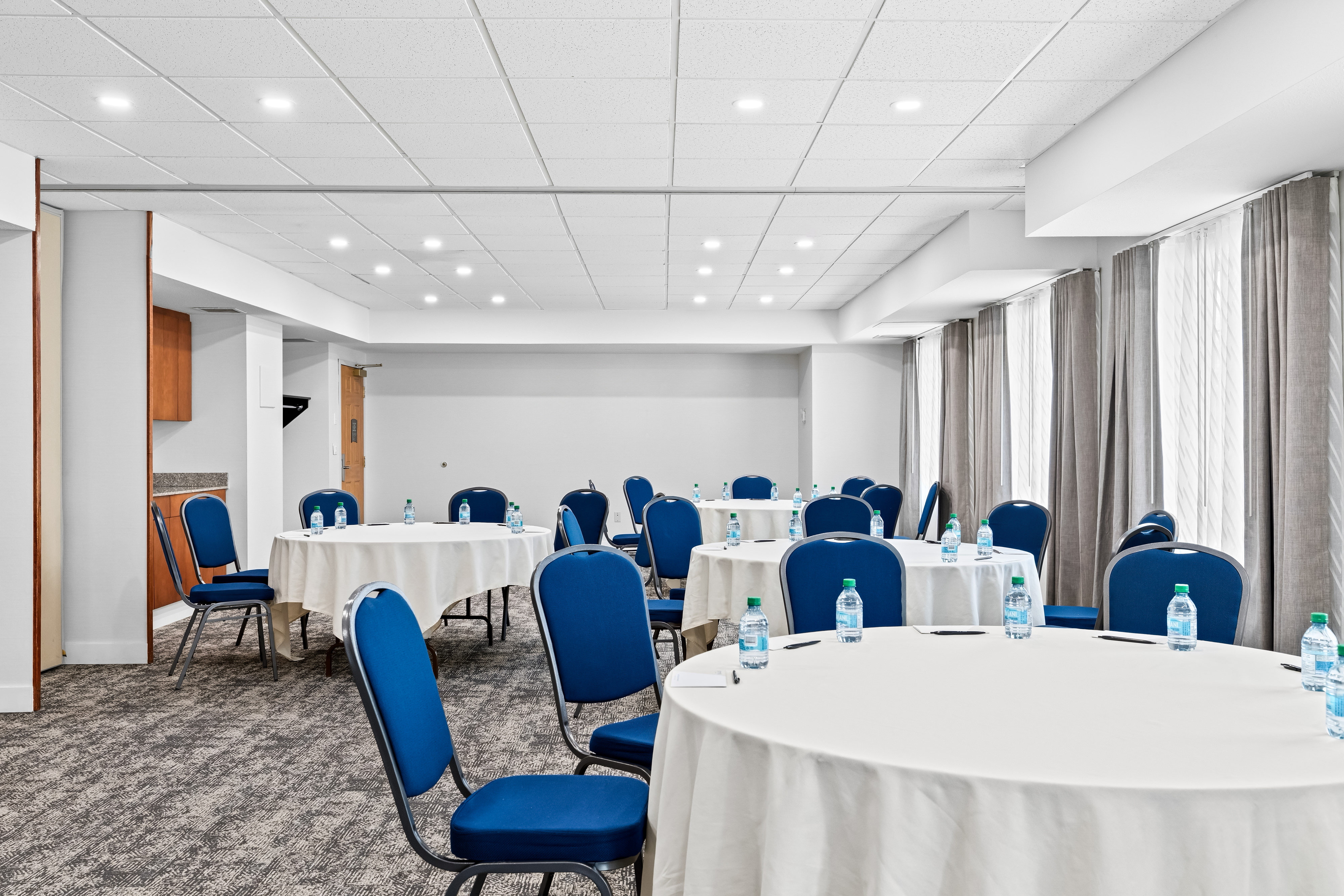 Staybridge Suites Hotel Calgary Airport 62/74