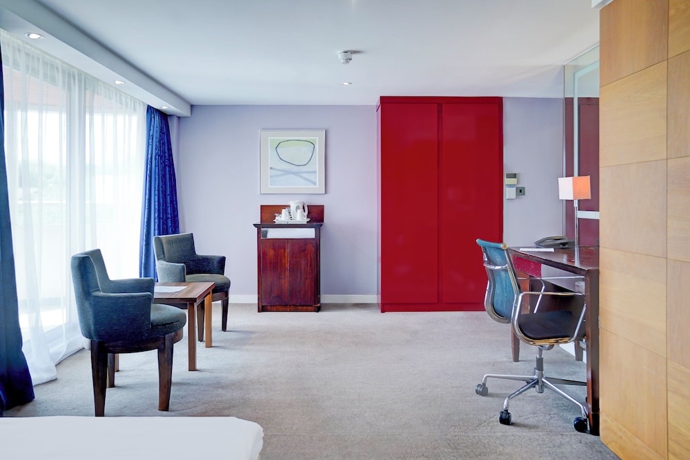 Belvilla Crewe City Centre Hotel - Lifestyle 51/61