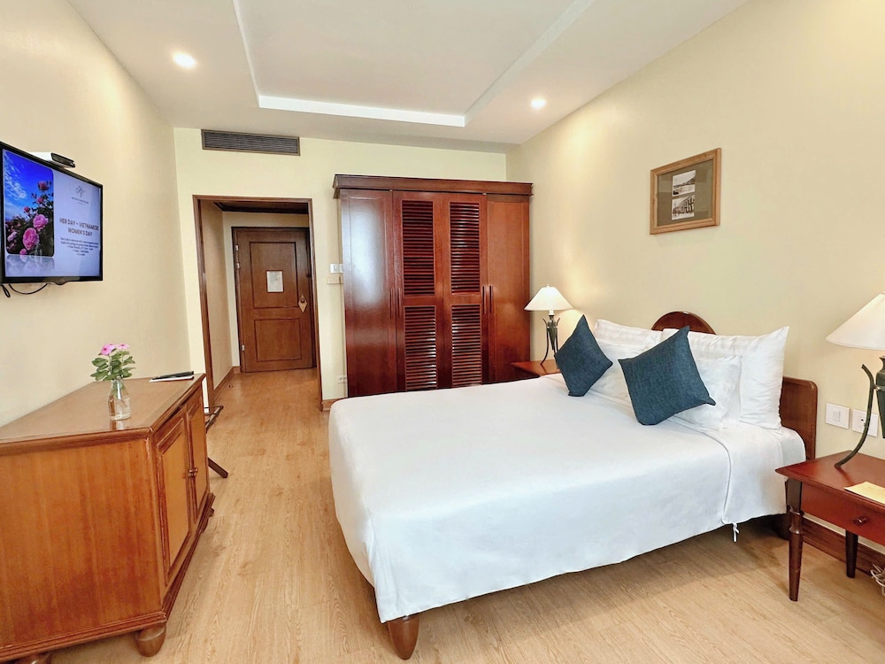 Avani Hai Phong Harbour View Hotel 10/50