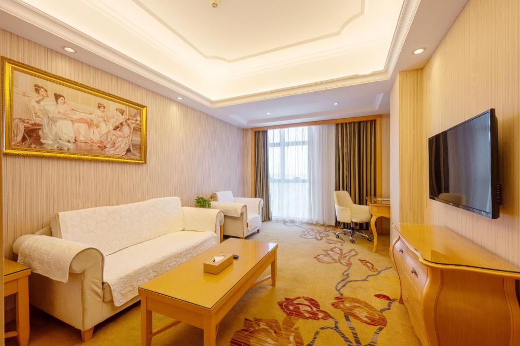 Vienna Hotel (Shenzhen Shanglilang Metro Station) 26/60