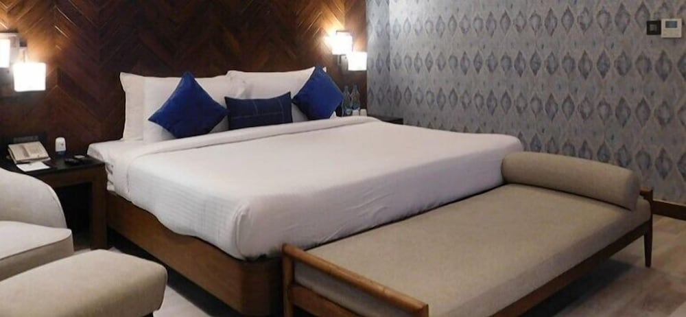Golkonda Resorts Spa 14/49