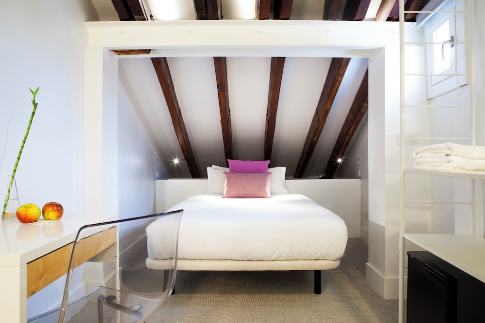 Room, Single, Attic