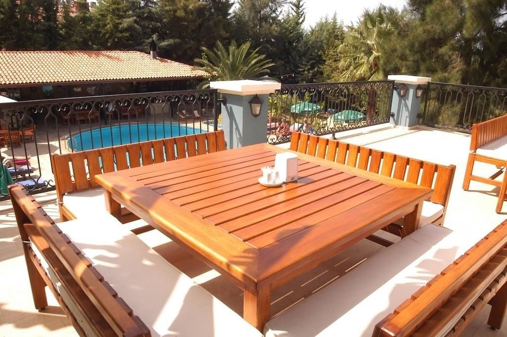 Antas Deluxe Apartments 13/69