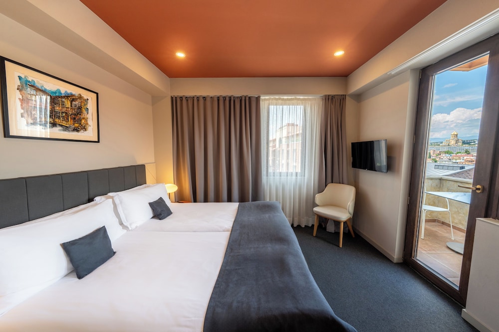 King Tamar Hotel By Luxuria Hotels 13/48