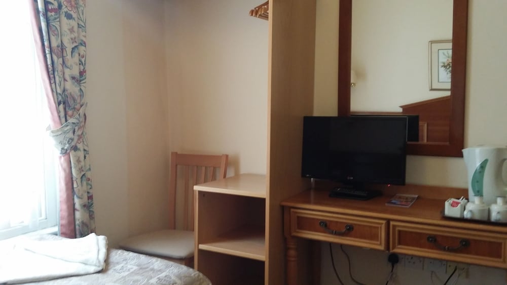Pembridge Palace Hotel 43/50
