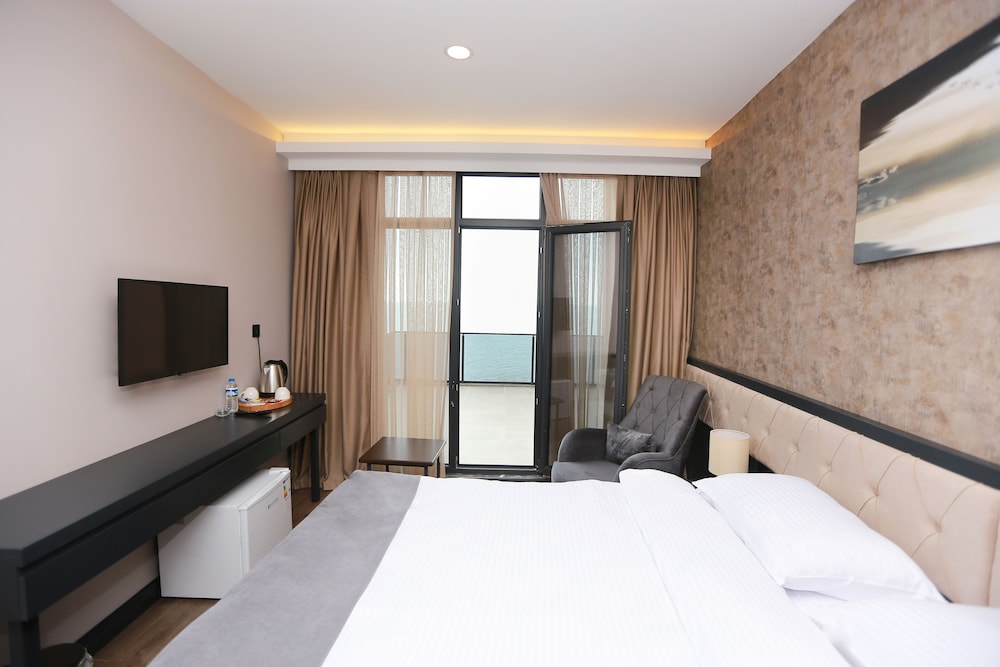 Pentahor Hotel 3/21