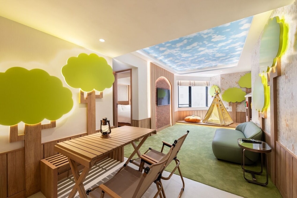 The Kimberley Hotel Hong Kong 41/66