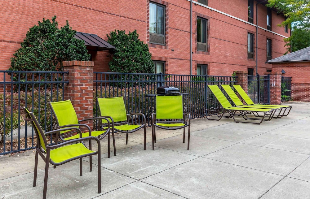 Extended Stay America - Raleigh - Cary - Regency Parkway S 37/47