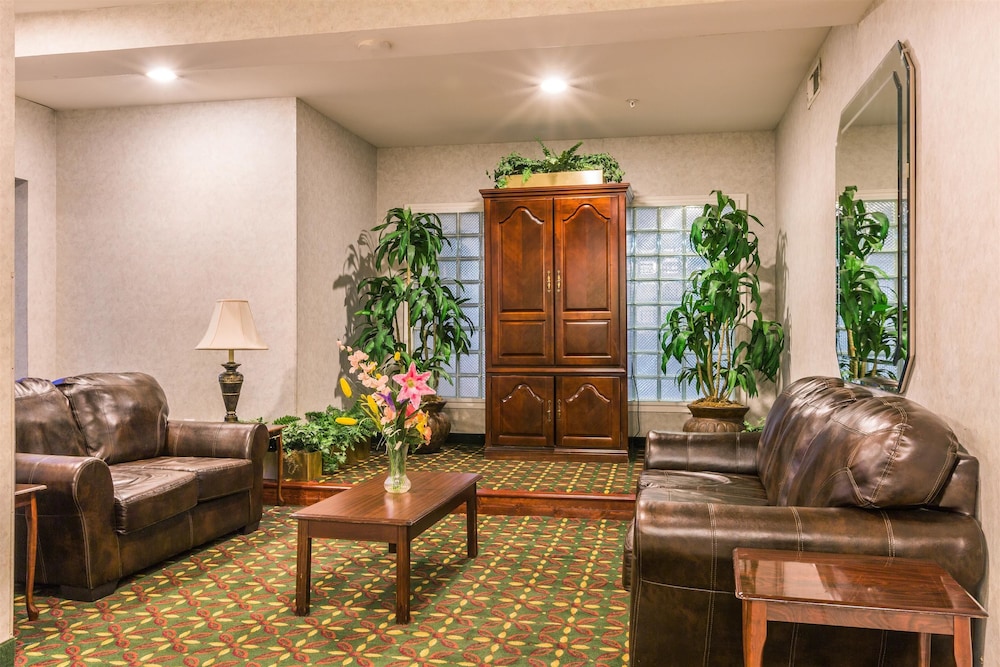 Super 8 by Wyndham Garland North Dallas Area 23/29