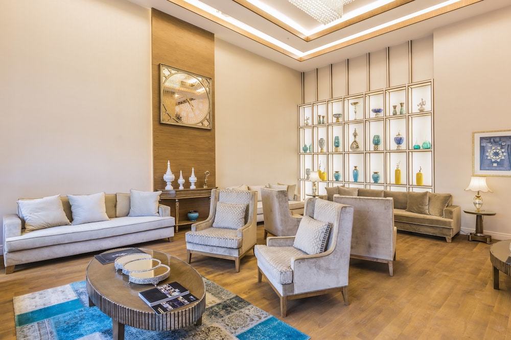 Bof Hotels Ceo Suites 42/73