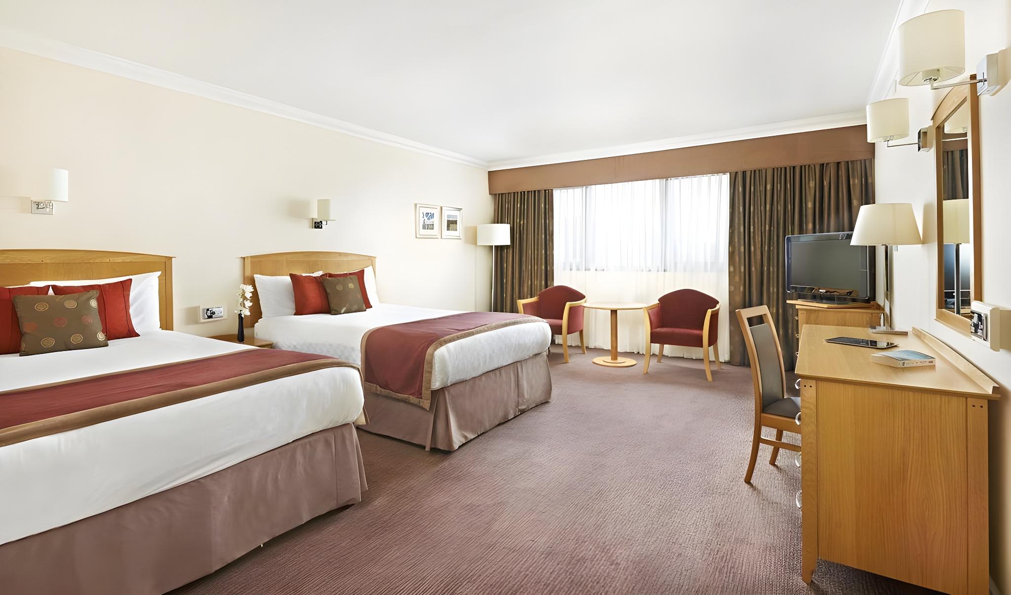 ROOM, 2 DOUBLE BEDS