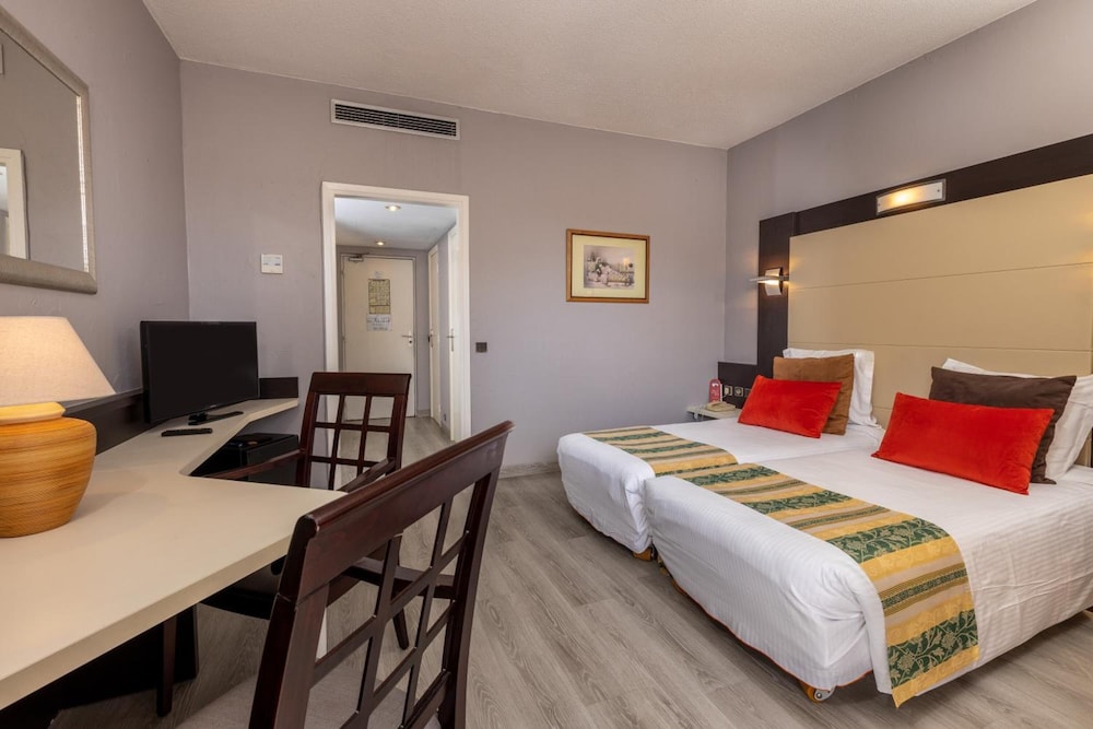 Originals, Hotel Galaxie, Nice Aeroport, CAP 3000 6/26