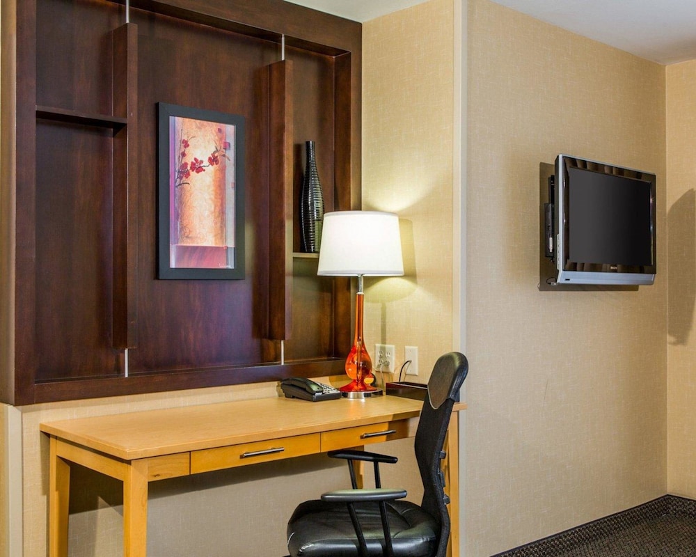 SpringHill Suites by Marriott Appleton 42/45