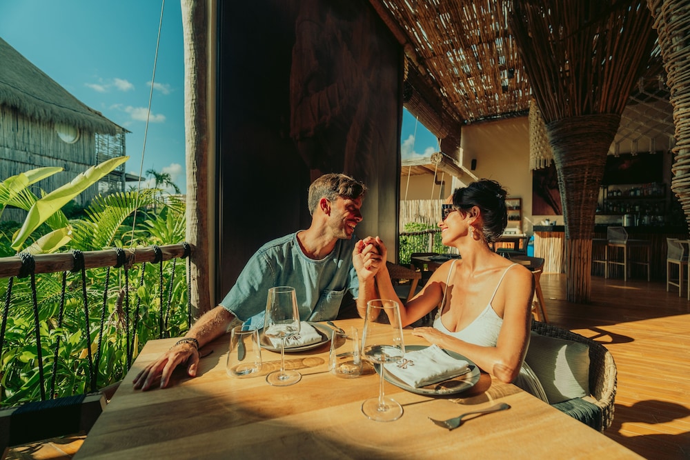 Hotel Shibari Tulum Restaurant and Cenote Club 35/50