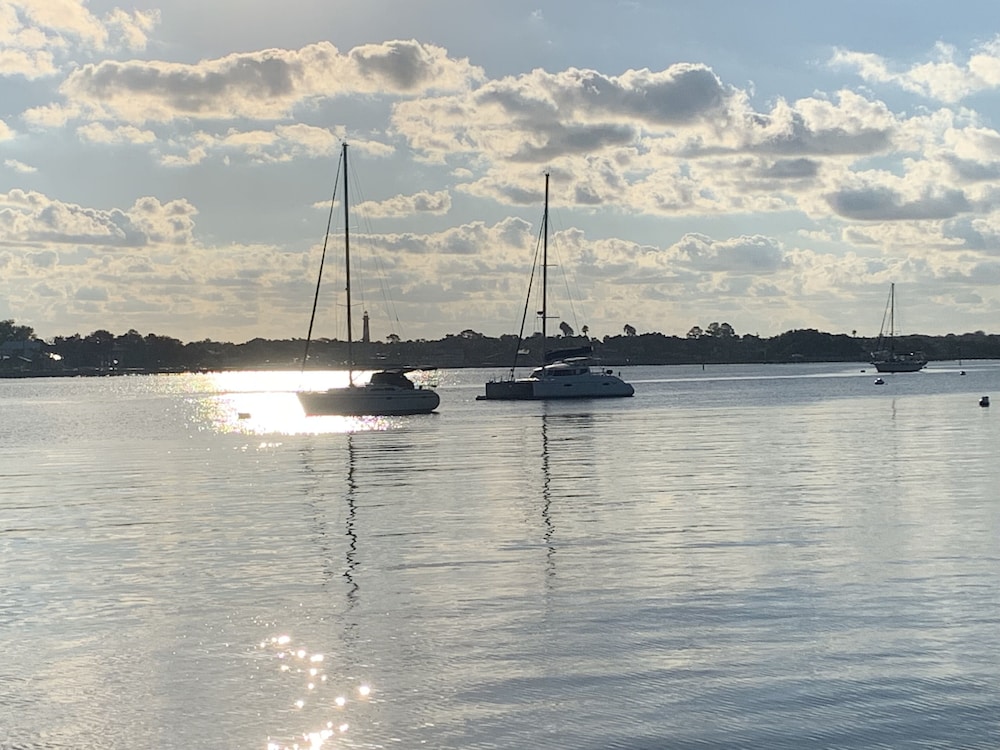 Bayfront Westcott House Bed and Breakfast 40/50
