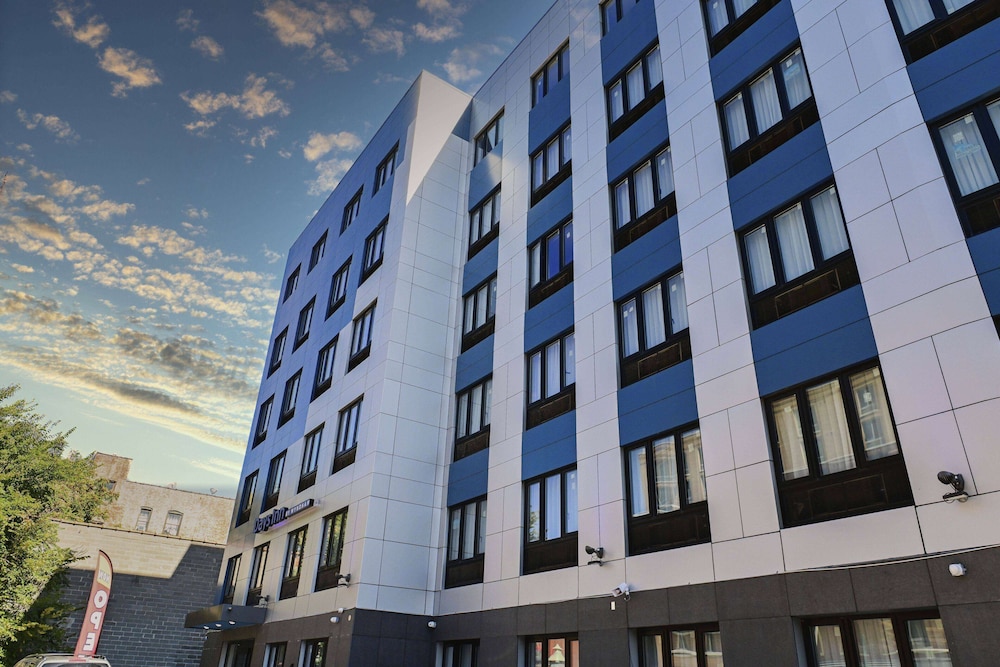Days Inn by Wyndham Bronx NYC 5/50