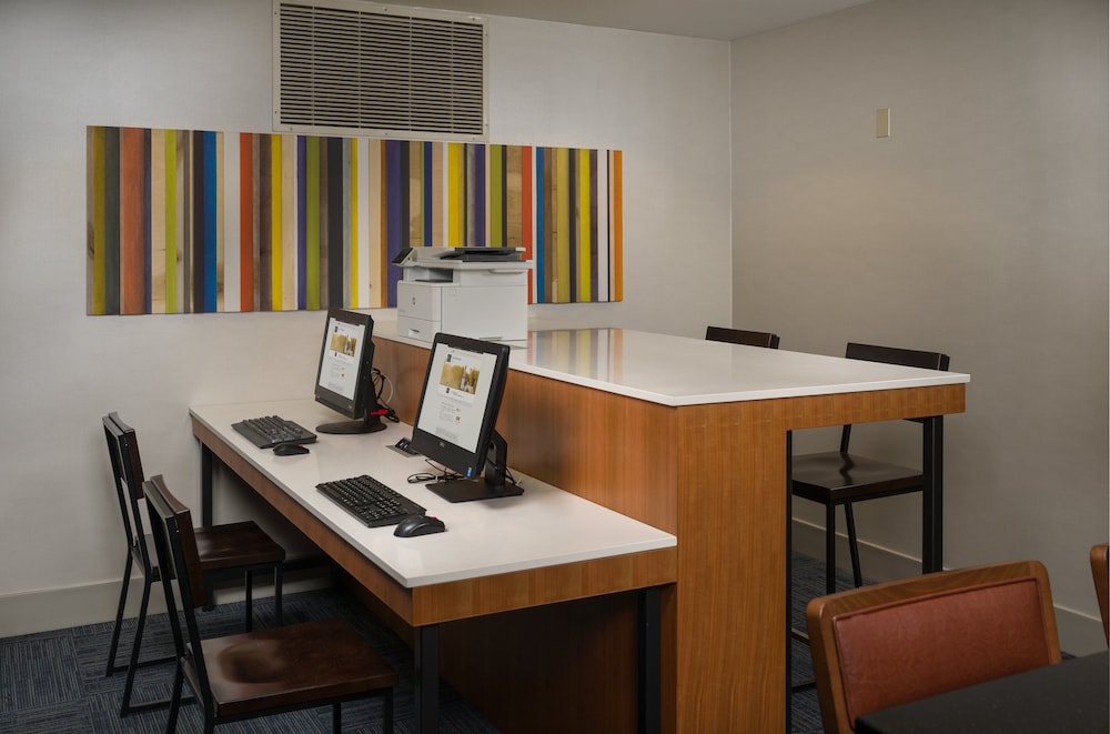 Holiday Inn Express Hotel And Suites Independence Kansas City 43/43