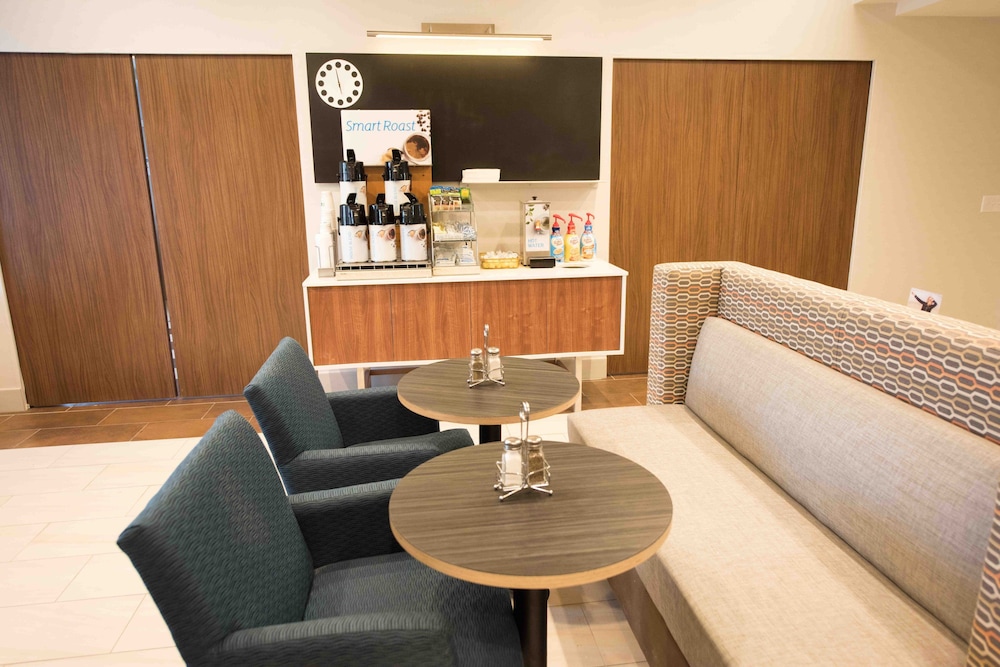 Holiday Inn Express Hotel Suites West Coxsackie 47/57