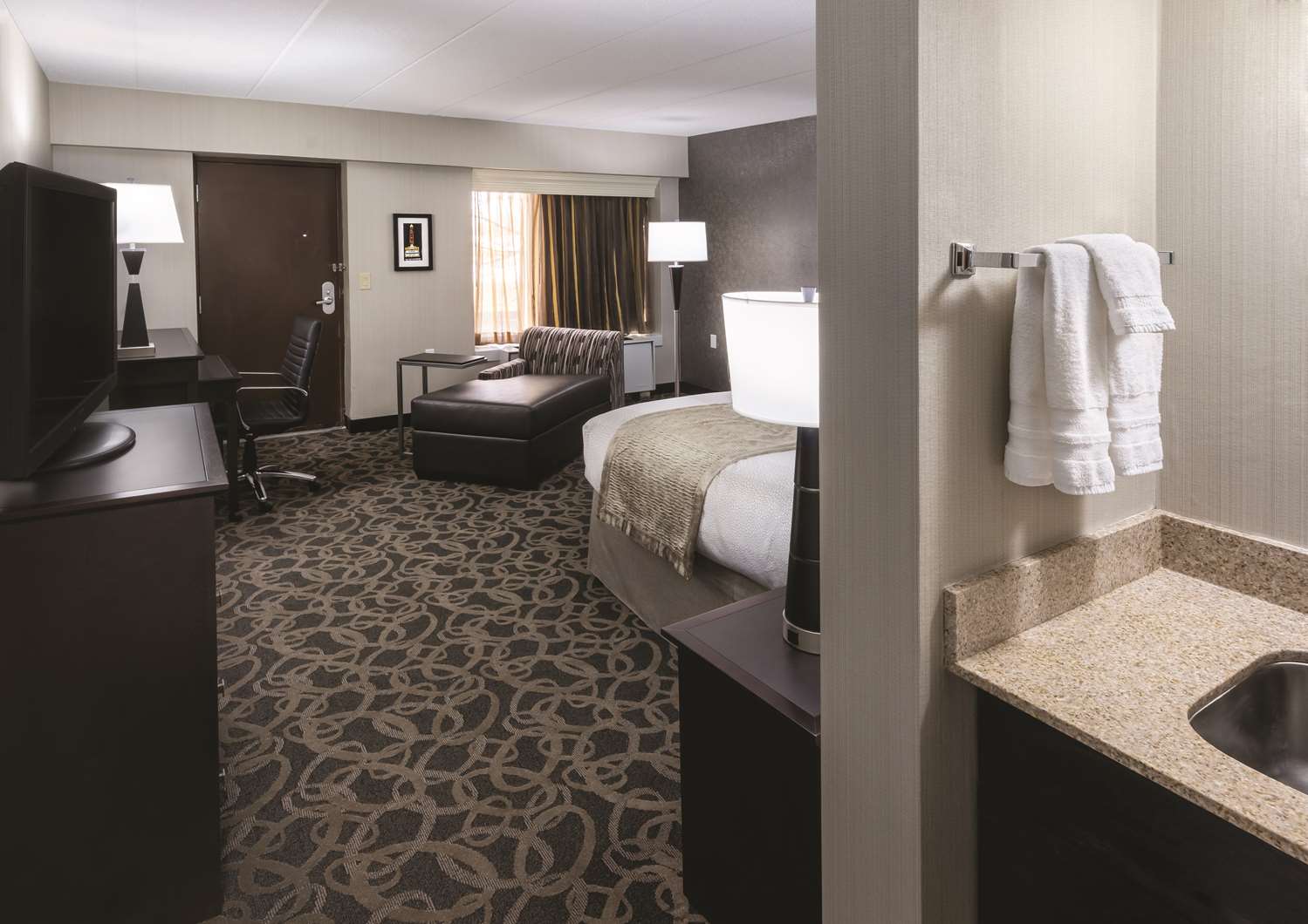 Best Western Ramkota 12/36