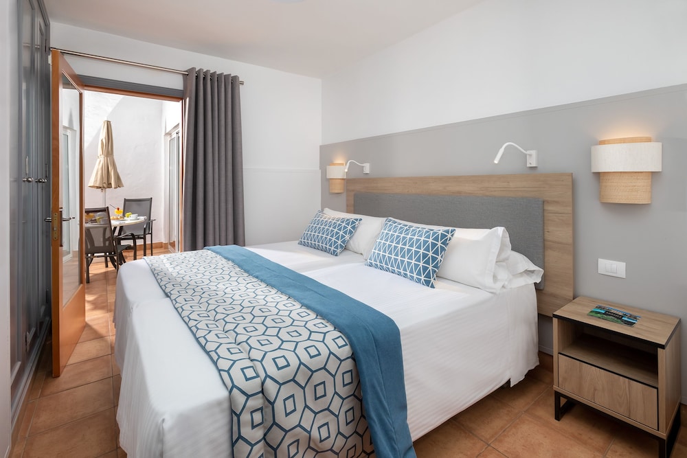 Sol Barbacan Apartments 16/72