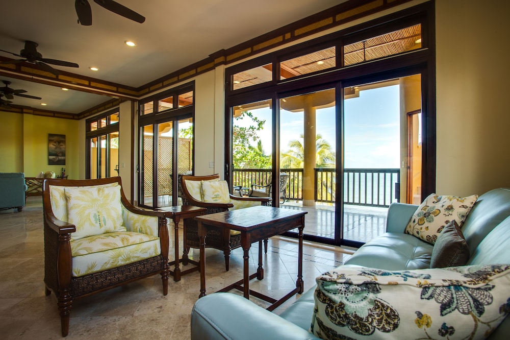 Villa Margarita 33/50