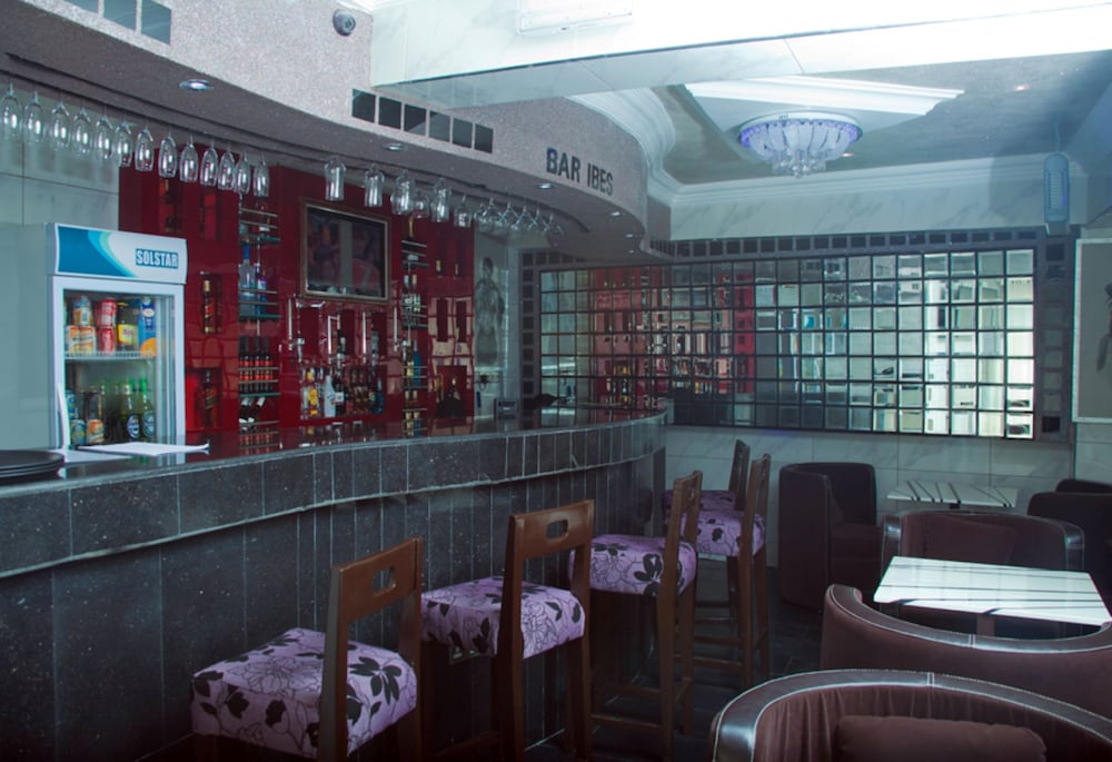 MILESTONE HOTEL 19/20