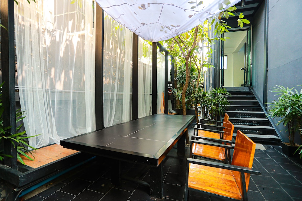 Bed Phrasingh Hotel Adults Only 30/40