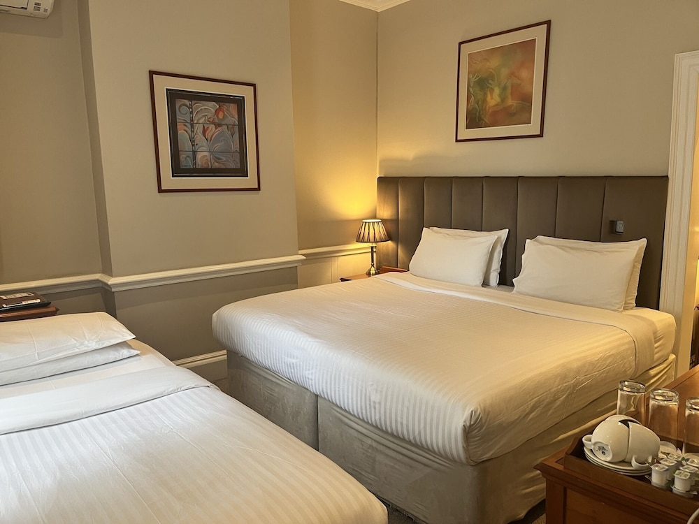 Staunton Hotel 20/65