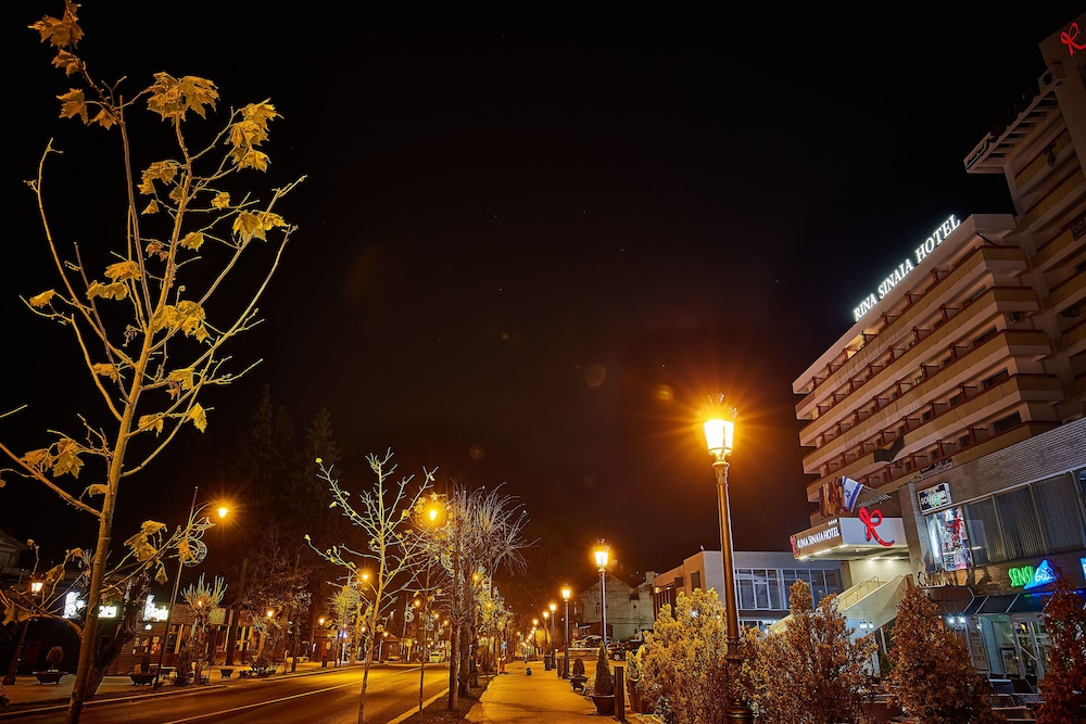 Hotel Rina Sinaia 42/50