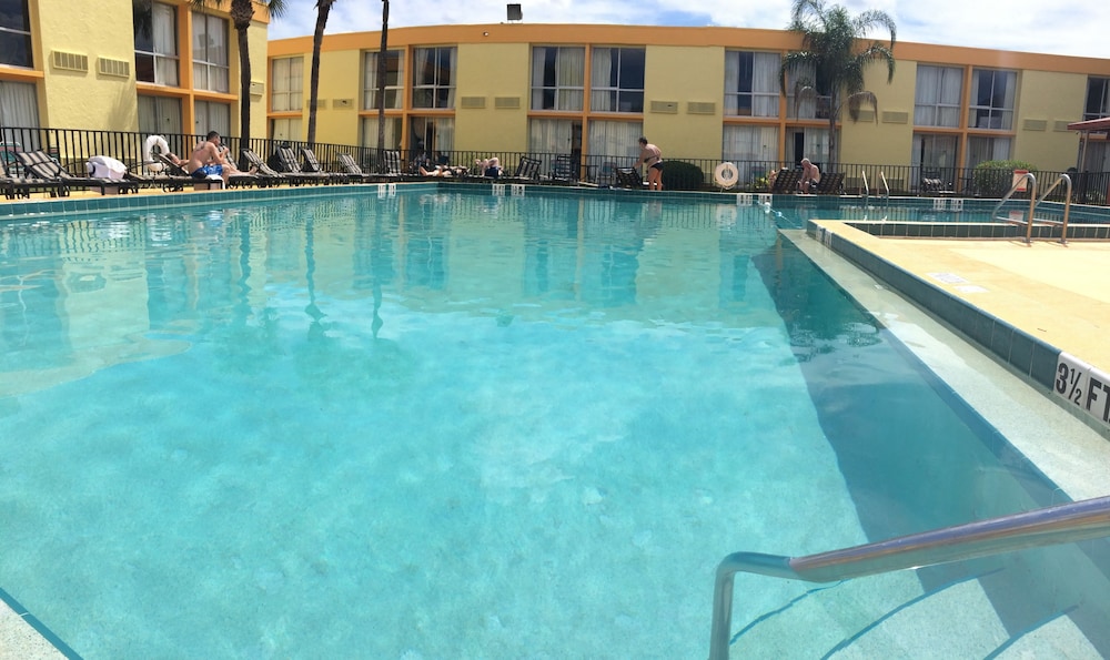 B&B Hotel Orlando International Drive near Universal 36/63