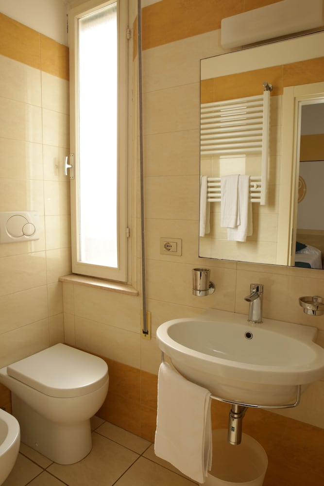 New Hotel Jolie 22/34