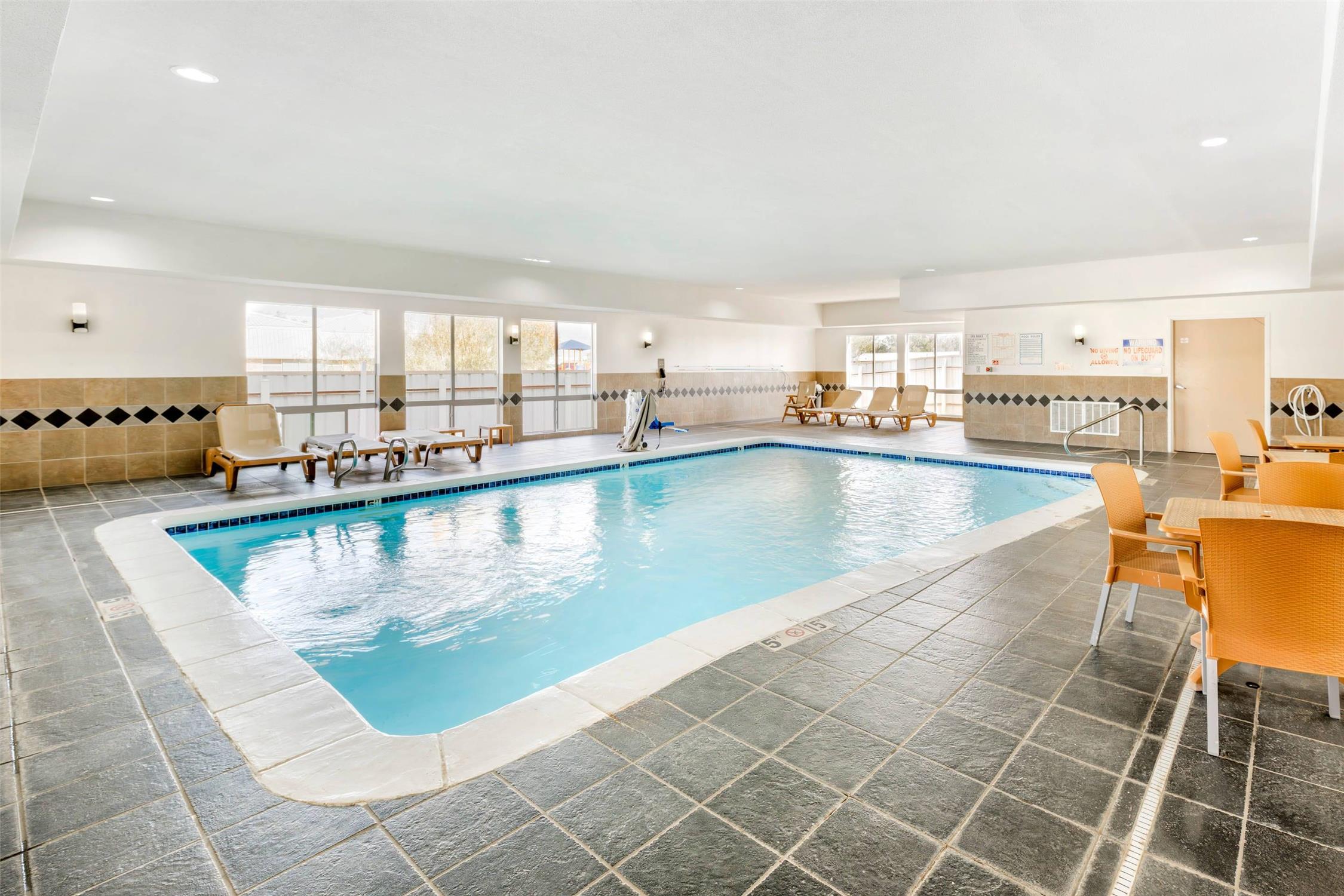 Comfort Suites Pecos 13/42