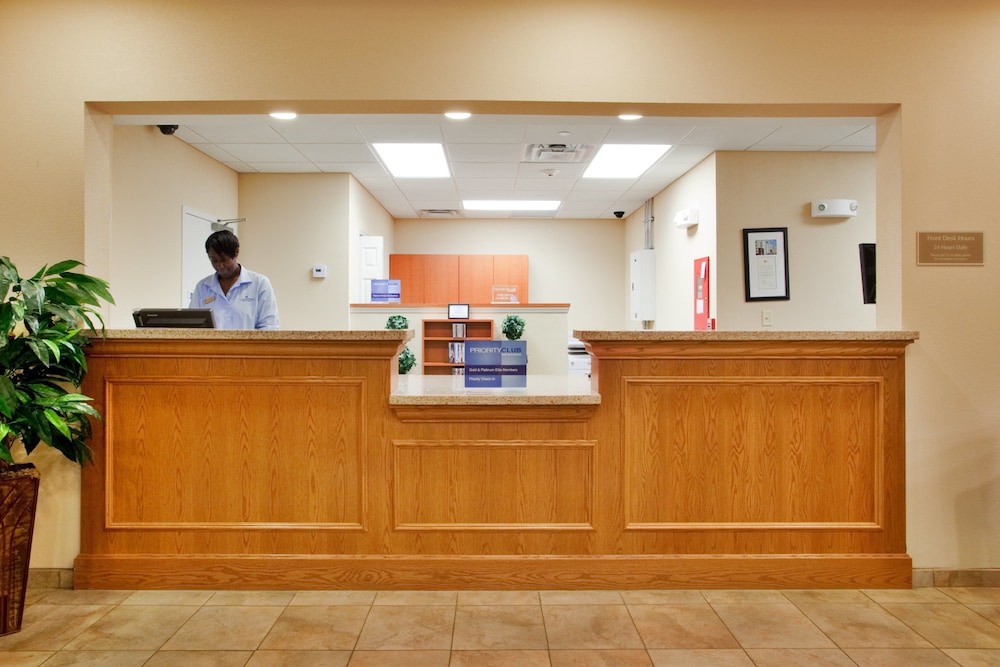 Candlewood Suites Norfolk Airport 1/38