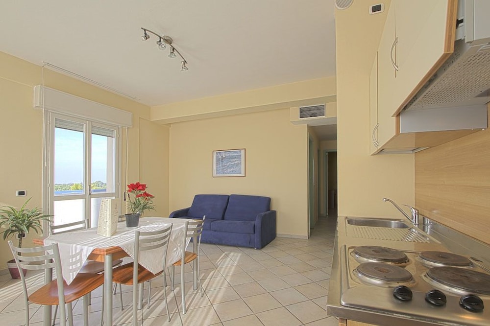 Residence 9 Line 25/50