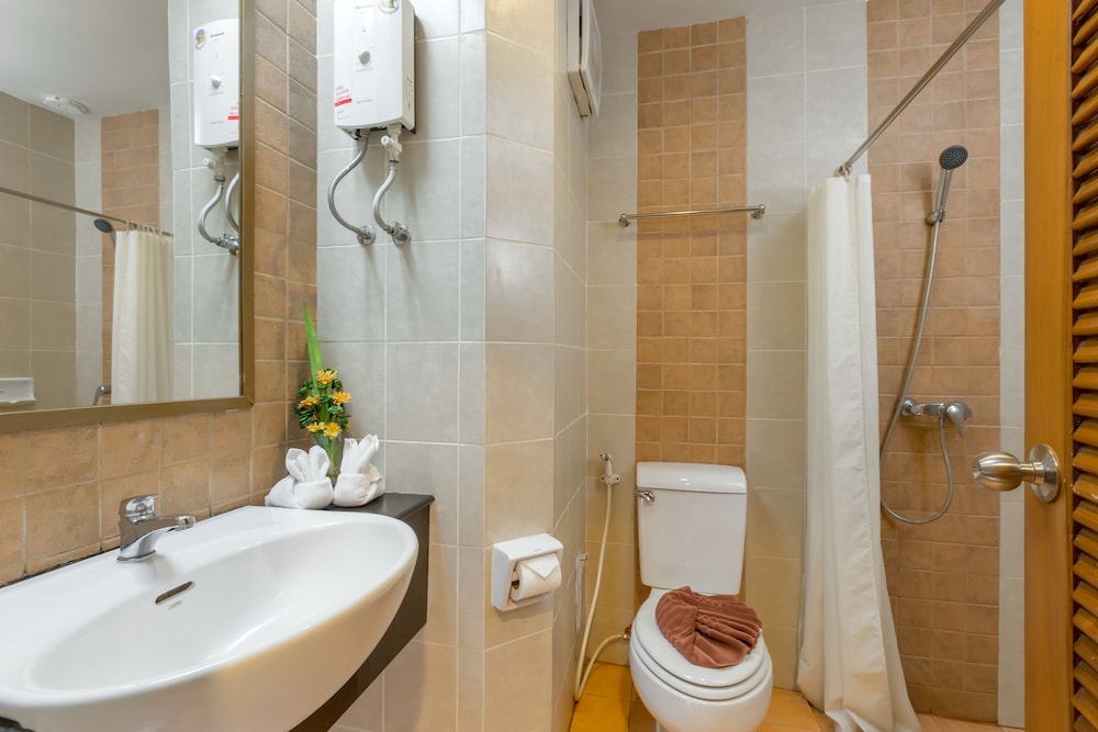 AUTHONG RESIDENCE PATTAYA 33/33
