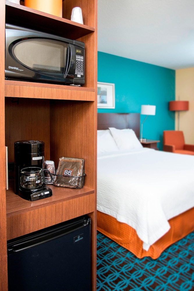 Fairfield Inn and Suites South Bend Mishawaka 5/21