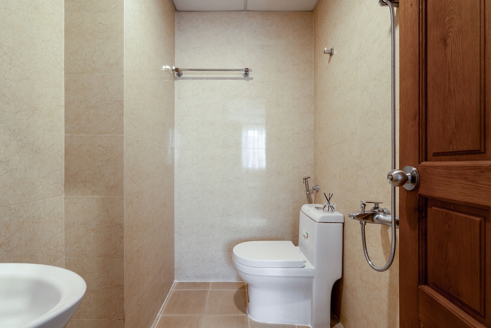 SAZI Erato Hotel - Free Airport & Breakfast 34/39