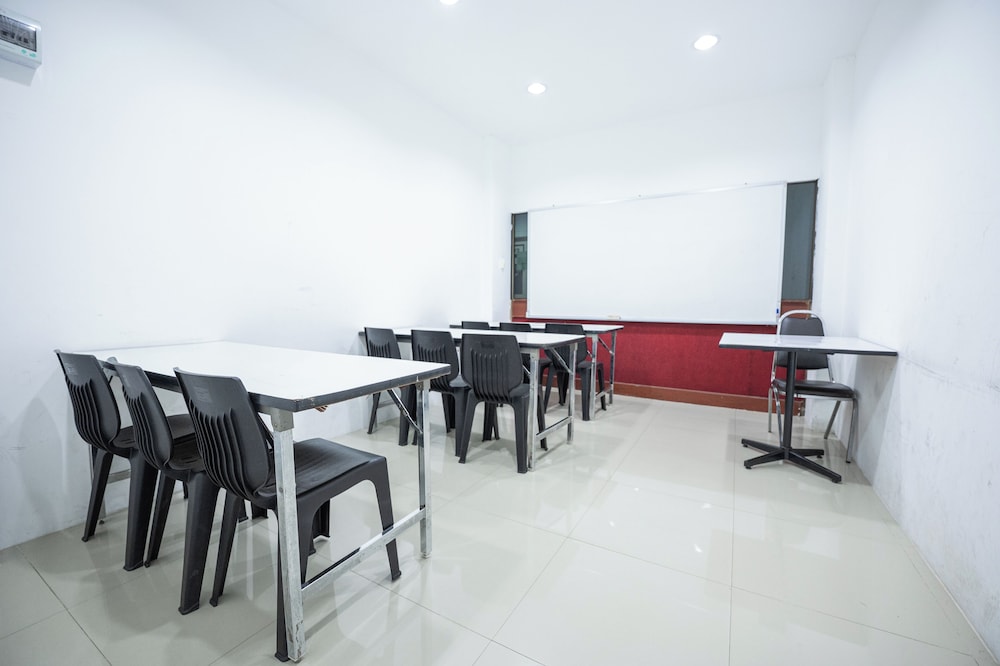 Chaipat Hotel 45/66