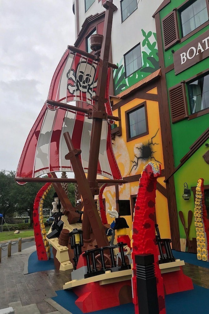 Legoland Pirate Island Hotel 25/31